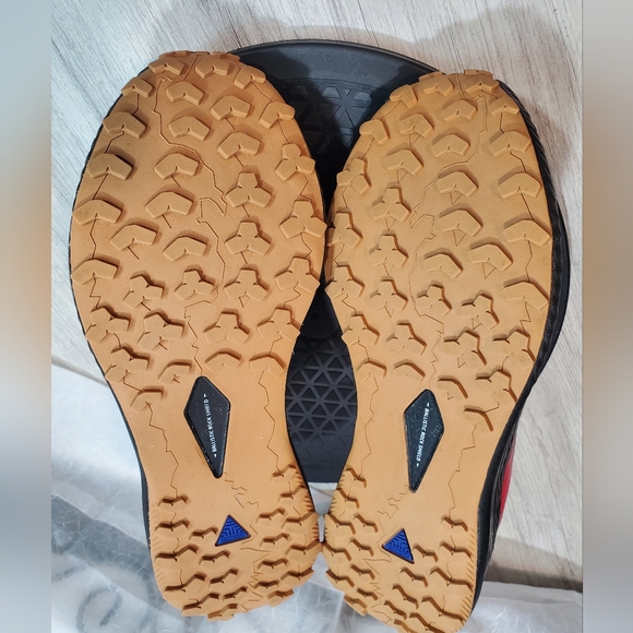 Brooks Women's Catamount Trail  Running Shoes - Gray & Neon Coral SIZE 9.5 - Picture 8 of 12